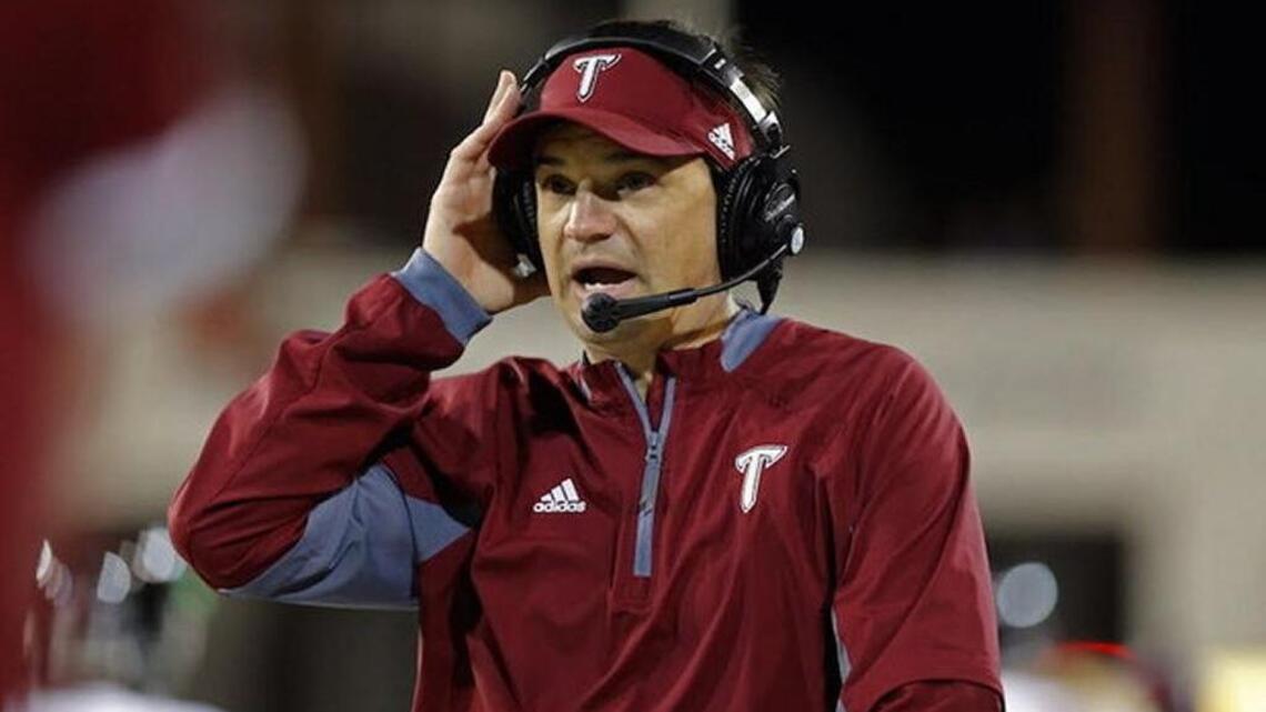 Report: Ex-UK player, coordinator Neal Brown set to become head coach at West Virginia