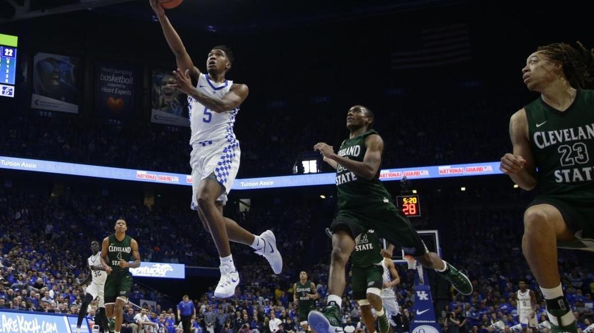 Wildcat Malik Monk (5) floated inside for two on the fast break against Cleveland State on Nov. 23 in Lexington.