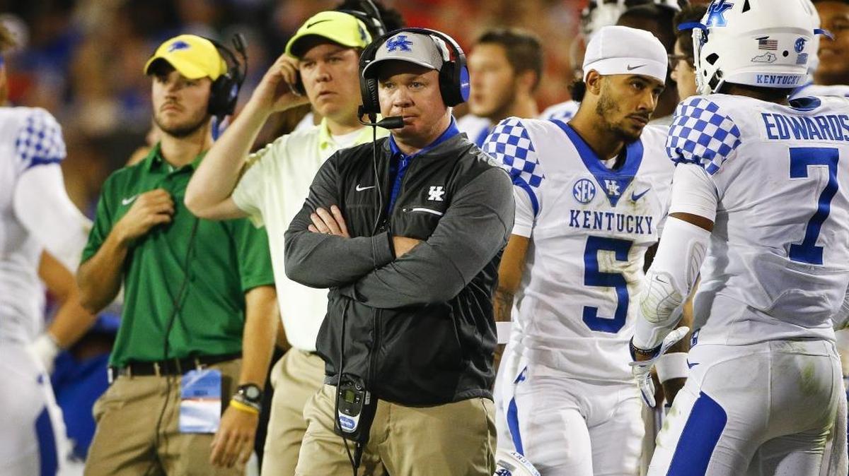 Kentucky head football coach Mark Stoops, shown during his team’s 42-13 loss to Georgia on Nov. 18. The Ohio native has recruited a lot of players from his home state since he took over at UK.