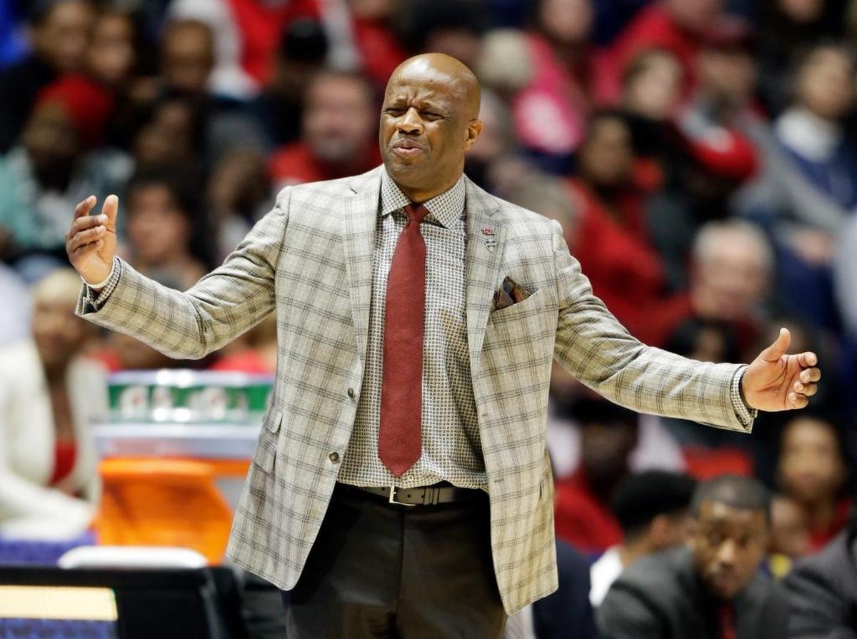 Arkansas Coach Mike Anderson is 4-8 against Kentucky as a head man. He was 1-1 vs. the Wildcats as UAB coach and is 3-7 as Arkansas coach.