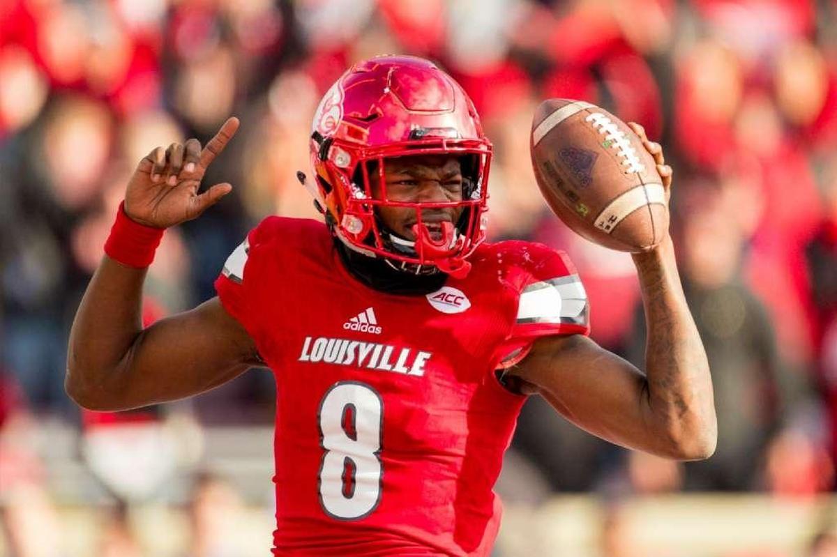 After he completed only 48 percent of his passes in Louisville’s final three games, all Cardinals losses, U of L star Lamar Jackson may be in the rare position of a reigning Heisman Trophy winner who enters the following season with something to prove.