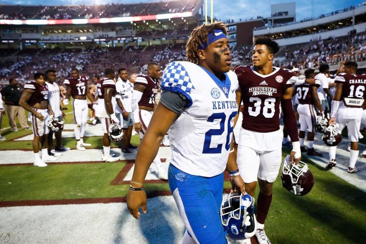 Kentucky running back Benny Snell, No. 26, left the field after UK’s 45-7 loss to Mississippi State Saturday. Snell, Kentucky’s leading rusher, had 18 yards on seven carries in the game.