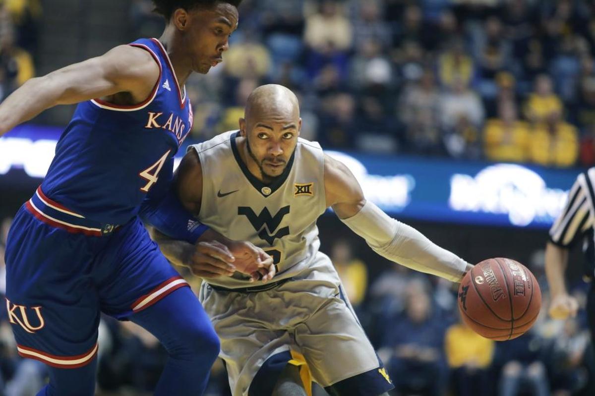 West Virginia senior Jevon Carter, with ball, is one of the best point guards in college basketball but comes into the Kentucky game off a 6-of-18 shooting night in WVU’s Monday night loss at TCU.