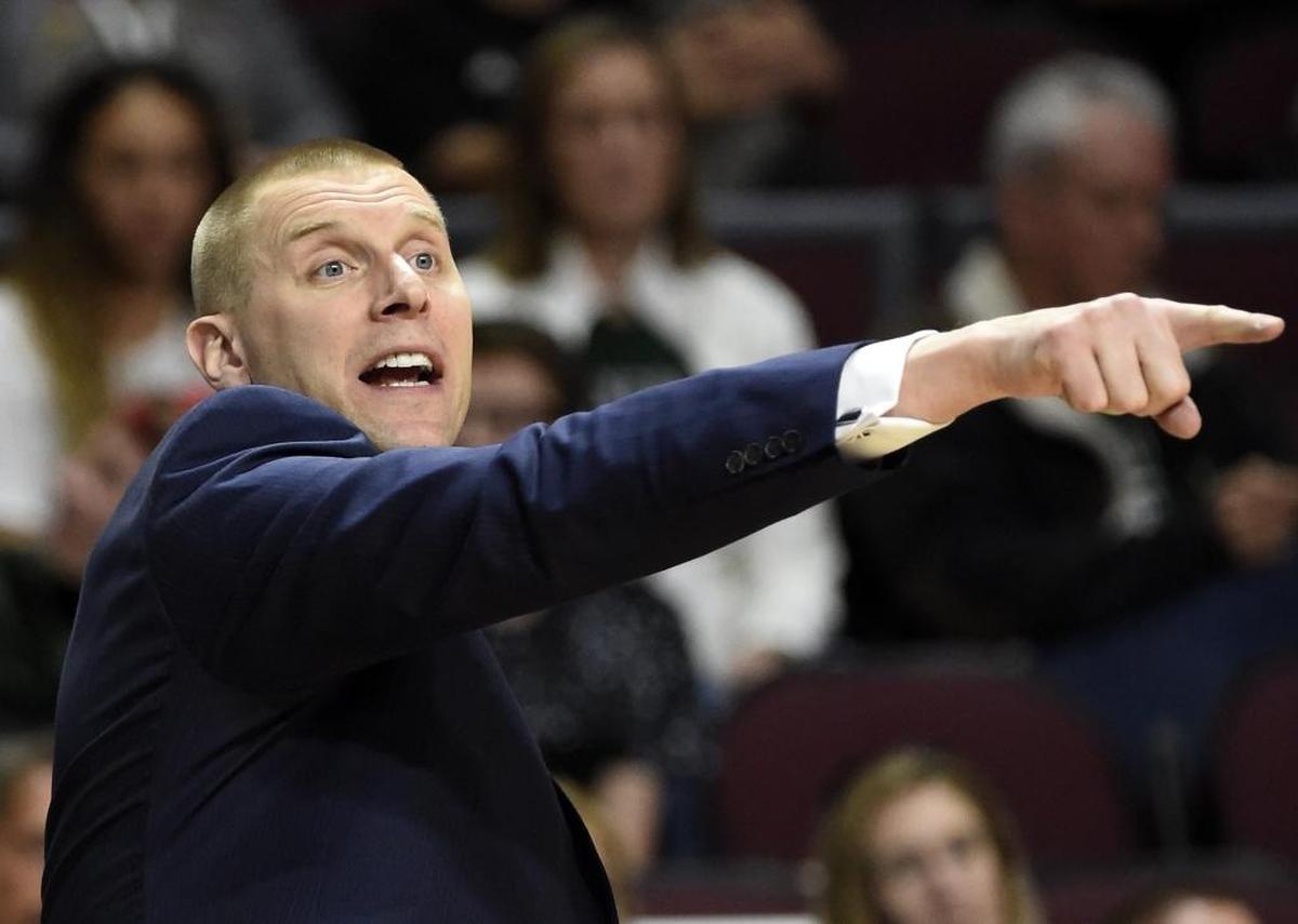 Utah Valley Coach Mark Pope, the former Kentucky center, has the Wolverines off to a 12-6 start.