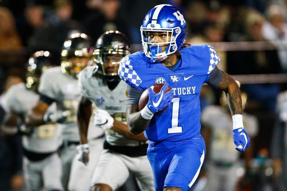 Kentucky freshman wide receiver Lynn Bowden (1) caught three passes for a team-high 79 yards last week at Vanderbilt and also set up a Wildcats touchdown with a 93-yard kickoff return.