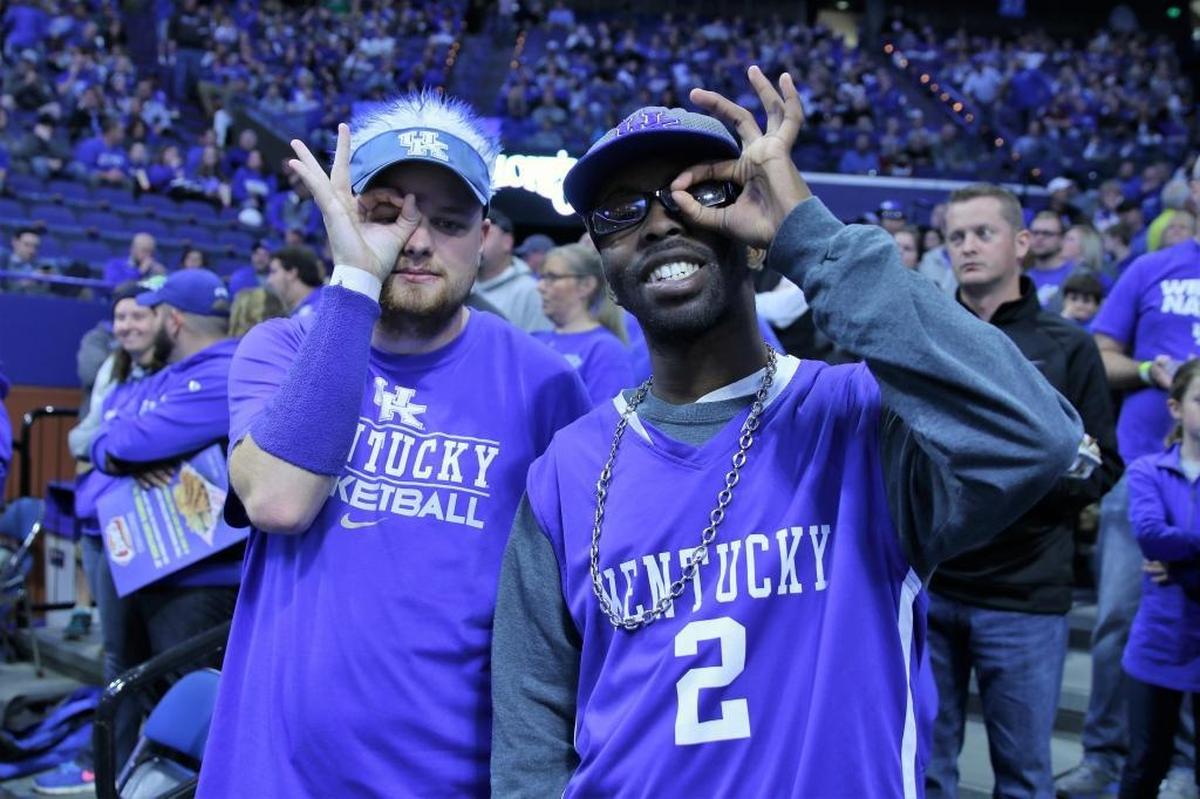Through two regular season men’s basketball games this season, Kentucky is averaging 19,991 fans a game. Last season after two games, the average attendance was 22,346.