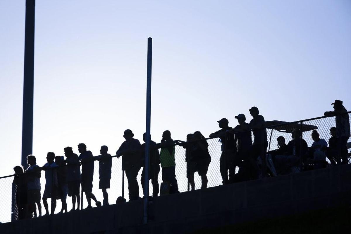 Fans watched the Quaker State 400 at Kentucky Speedway on Saturday night.