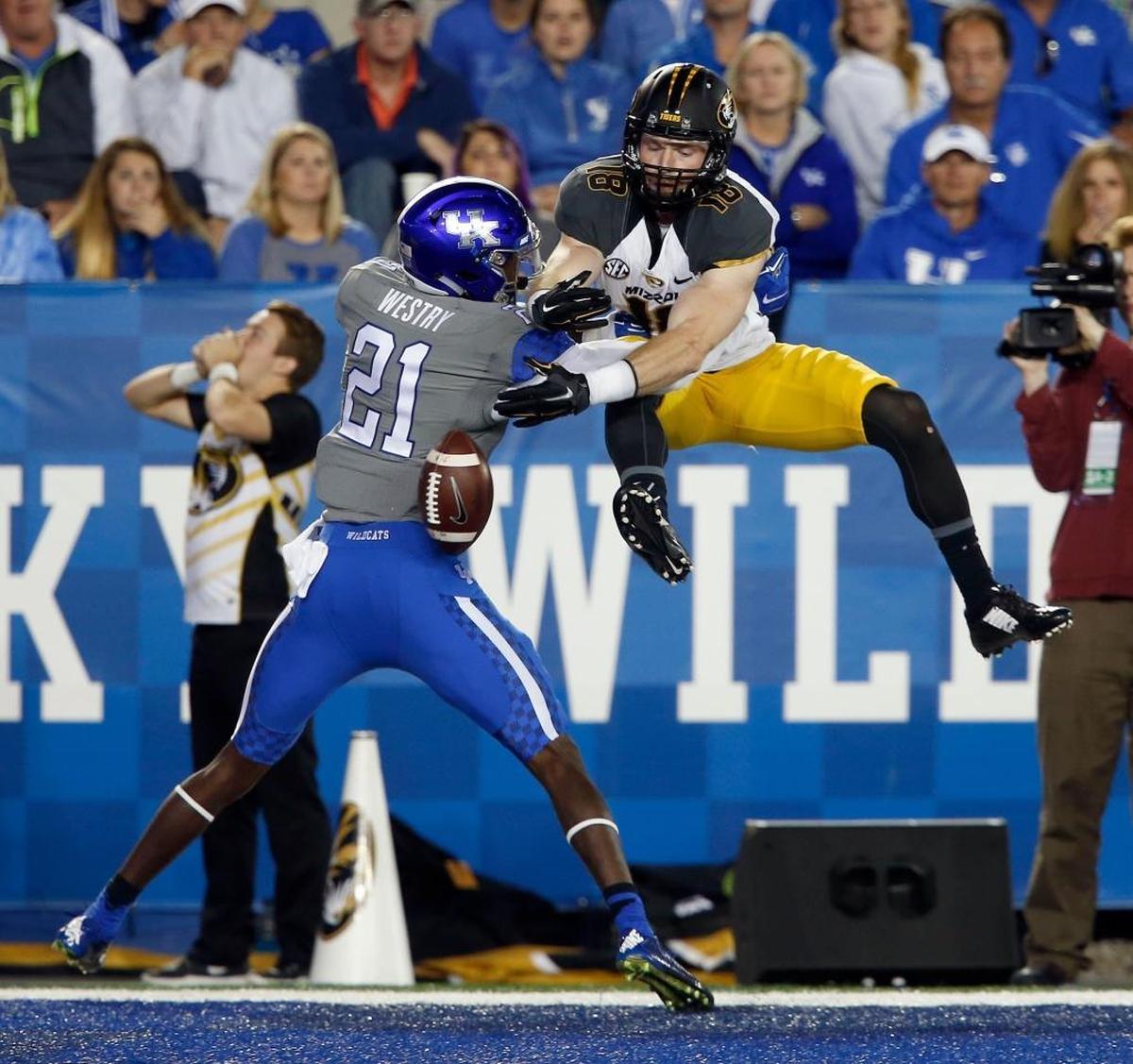 Kentucky cornerback Chris Westry (21) has made 33 consecutive starts but is listed No. 2 on the UK depth chart this week behind junior-college transfer Lonnie Johnson.