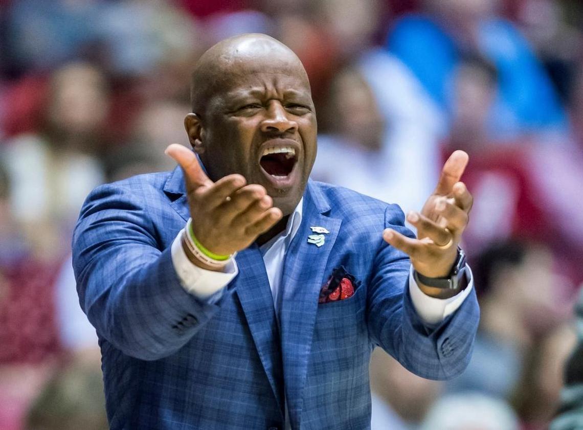As Arkansas head man, Mike Anderson is 4-7 against Kentucky and has lost his last six meetings against the Wildcats.