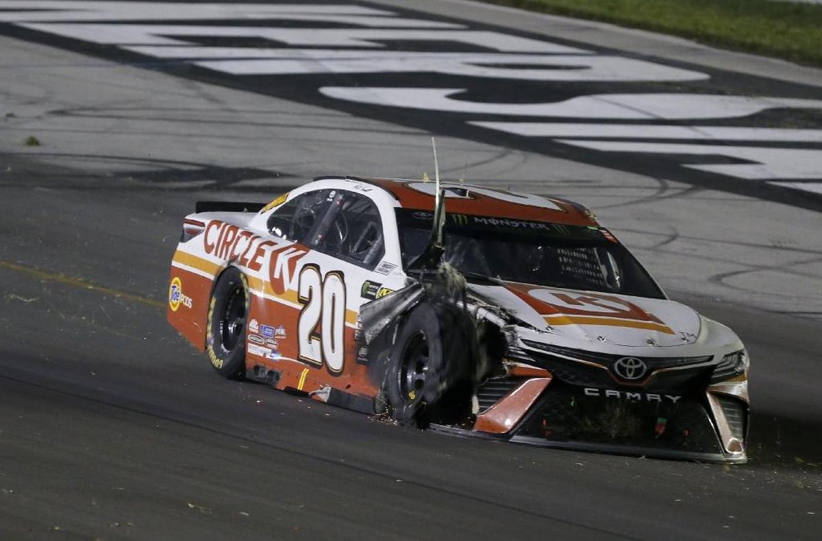 Matt Kenseth drove back to the pit after going into the grass and crashing during Saturday night’s race.