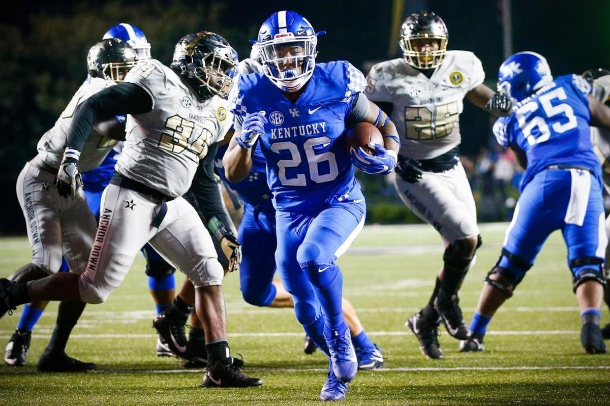 Kentucky running back Benny Snell (26) ran for 116 yards and three touchdowns on 17 carries in UK’s 44-21 win at Vanderbilt last season.