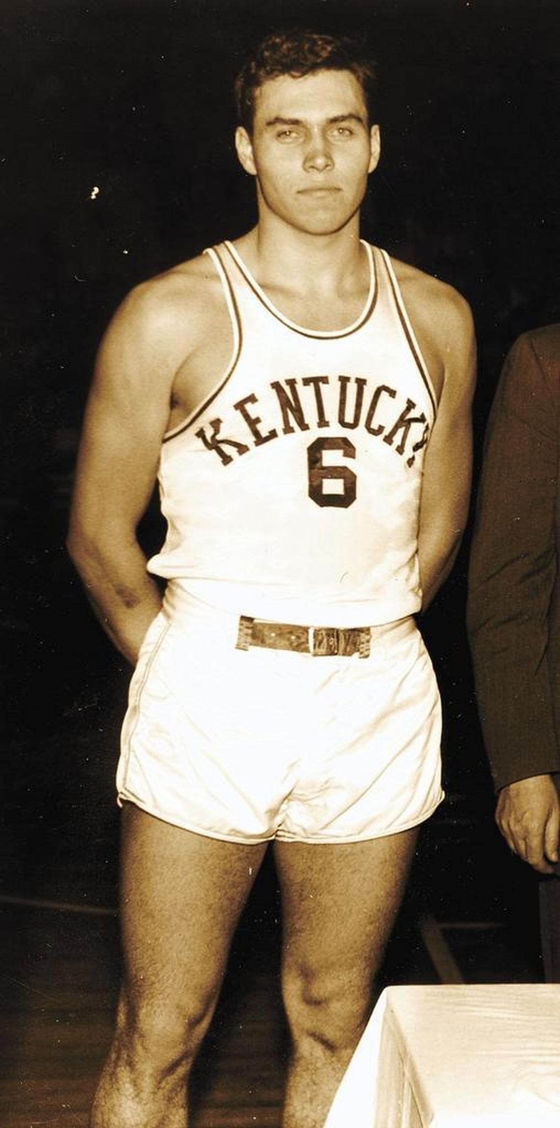 Noted for his prowess with the hook shot, Cliff Hagan, averaged 21.6 points as a Kentucky junior (1951-52) and 24 points as a Wildcats senior (1953-54).