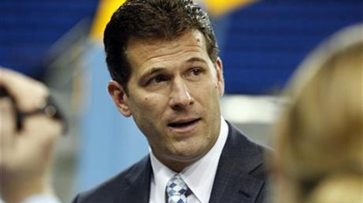 Steve Alford’s UCLA Bruins knocked off Kentucky last season in Los Angeles. UCLA visits Rupp Arena on Dec. 3, 2016.