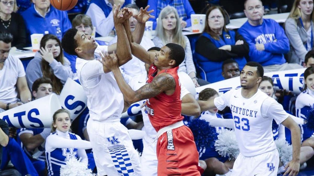 Kentucky Wildcats forward Skal Labissiere (1) could not pull in the rebound over Illinois State Redbirds guard Paris Lee (1) as #1 Kentucky played Illinois State on Monday November 30, 2015 in Lexington, Ky.