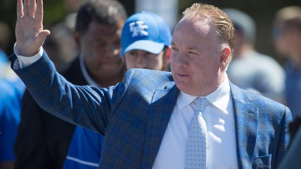 Kentucky head football coach Mark Stoops waved to the crowd during the Catwalk before UK played host to Eastern Michigan at Kroger Field on Saturday Sept. 30, 2017 in Lexington, Ky. UK won 24-20. The Wildcats play visiting Missouri on Saturday, Oct. 7, 2017.