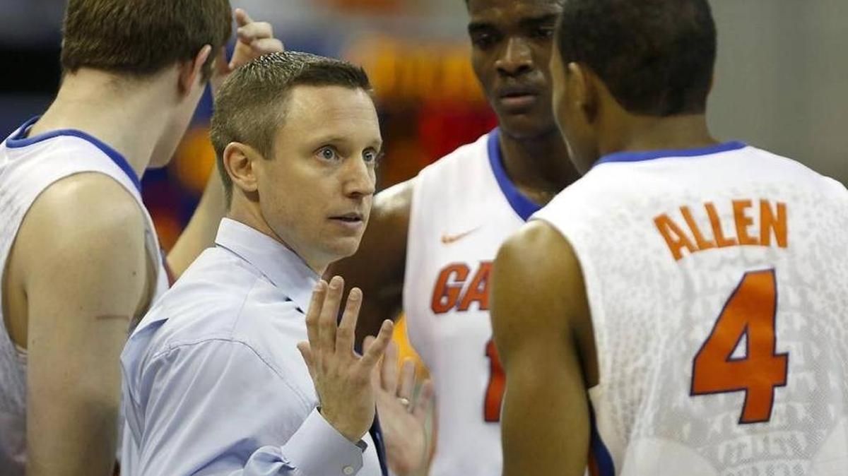 Florida coach Mike White leads his Gators against Oklahoma in Norman as part of the SEC/Big 12 Challenge.