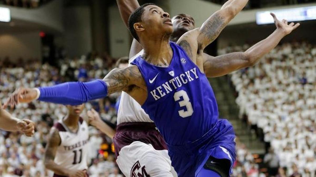 Kentucky guard Tyler Ulis (3) and Texas A&M guard Jalen Jones (12) eyed the ball in the second half of the Kentucky at Texas A&M mens basketball game at Reed Arena in College Station, Texas, on Feb. 20, 2016. The Aggies beat UK 79-77 in overtime.