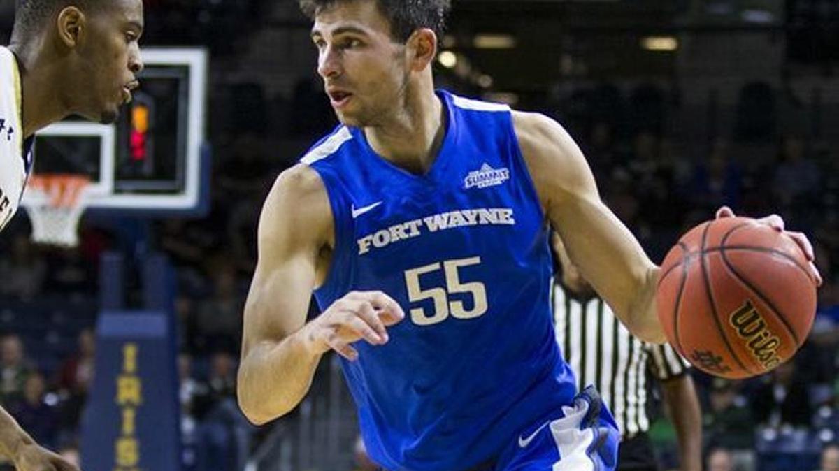 Fort Wayne guard/forward John Konchar is considered a possible 2018 NBA Draft pick. He grabbed 16 rebounds in the Mastodons’ win at UIC last Saturday.