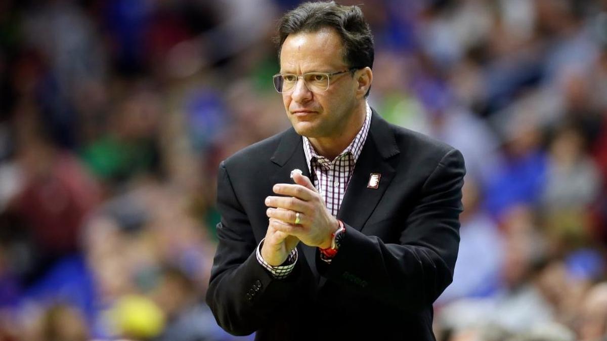 Indiana head coach Tom Crean reacts during the second half of a first-round men's college basketball game against Chattanooga in the NCAA Tournament, Thursday, March 17, 2016, in Des Moines, Iowa. Indiana won 99-74.