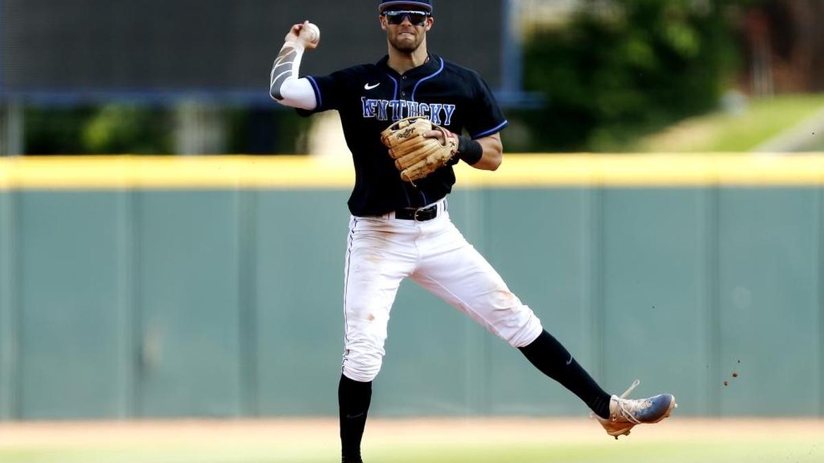 Kentucky second basemen Riley Mahan throws out a runner at first base during UK’s 7-2 win over Tennessee at Cliff Hagan Stadium in Lexington, Ky on Sunday, May 14, 2017.