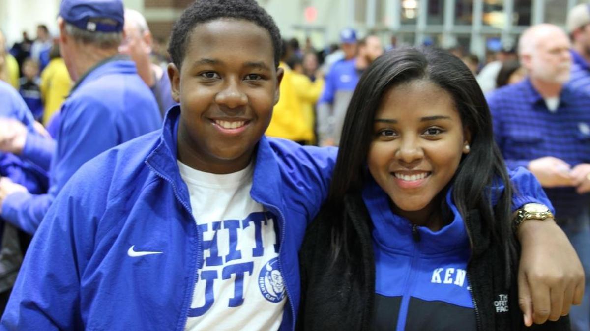 Snapped: Fans at UK-Illinois State. It was an opportunity to catch a basketball clash between the ‘Cats and the ‘birds as Big Blue Nation turned out at Rupp Arena in downtown Lexington, Ky., on Monday evening, November 30, 2015.Top-ranked Kentucky hosted the Illinois State Redbirds in the first-ever meeting between the two schools.