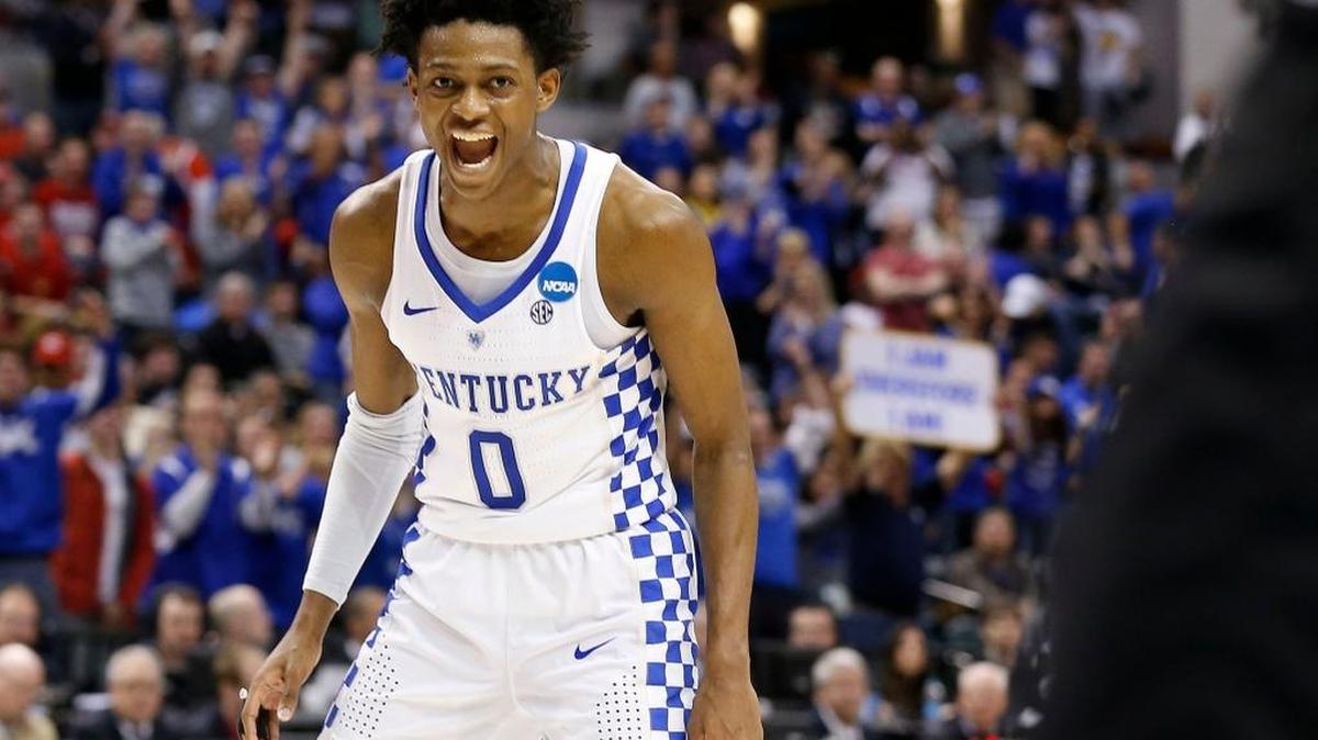 Kentucky guard De’Aaron Fox (0) reacted to his breakaway dunk during his team’s 65-62 win over Wichita State in the second round of the NCAA Men’s Basketball Tournament in Bankers Life Fieldhouse in Indianapolis, In., Sunday, March19, 2017. Fox is expected to be one of the first five players selected in Thursday’s NBA Draft.
