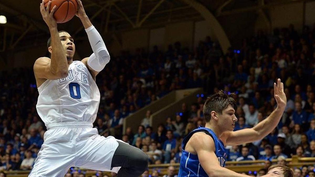 Duke freshman Jayson Tatum scored 18 points during the team’s Blue-White scrimmage. Tatum suffered a foot injury during the Blue Devils’ Pro Day. The school says the injury is being evaluated.