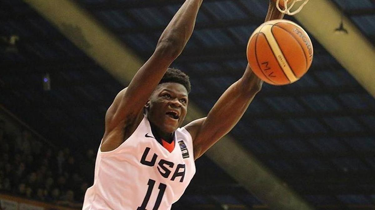 Mohamed Bamba played alongside Kentucky signee Quade Green on the Nike circuit and with the Team USA U18 squad this summer.